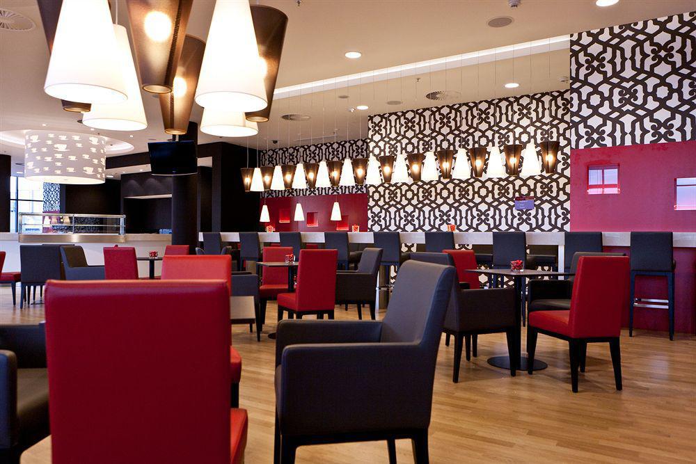 Crowne Plaza St.Petersburg Airport, An Ihg Hotel Saint Petersburg Restaurant photo